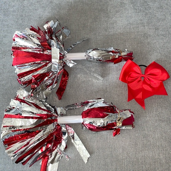 Cheerleader Pompom Set With Matching Bow - Picture 1 of 4